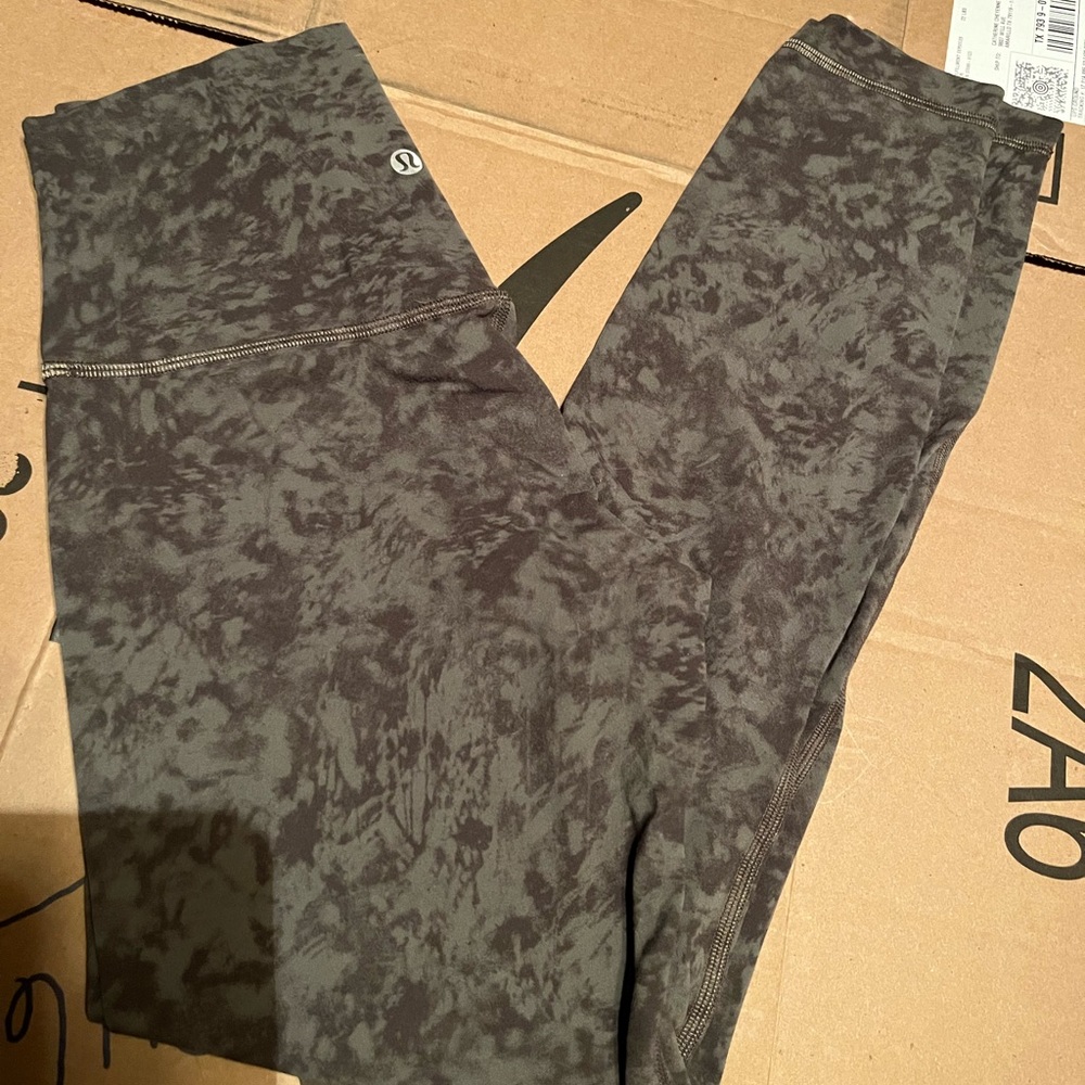 Lululemon align 25” leggings size 4 green and brownish grey color